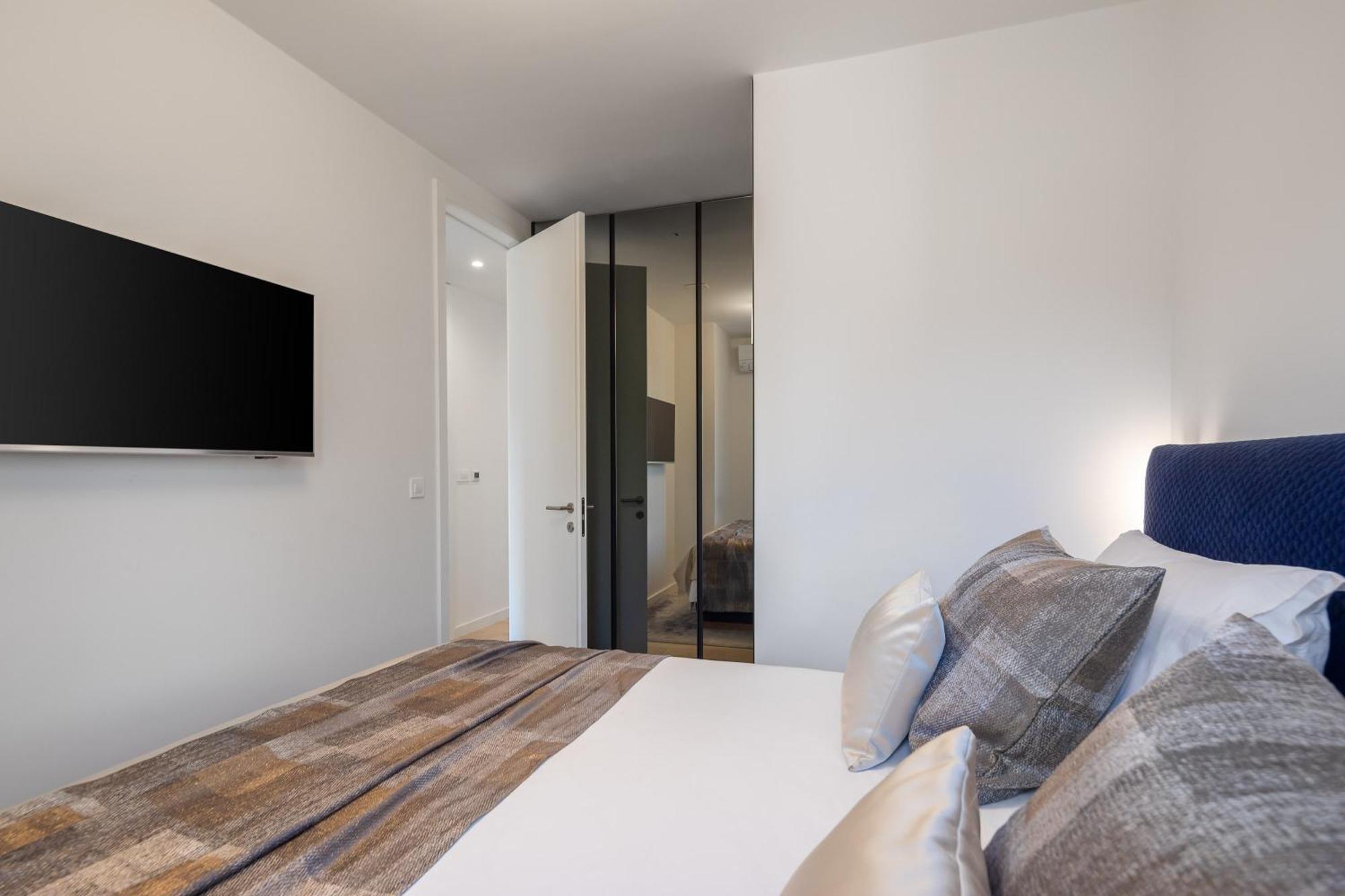 Vila Enjoyer - Seafront With Private Heated Pool And Terrace